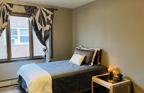 Sioux Falls Apartment | Cozy 2 Bdrm Apt Close to Downtown & Hospitals