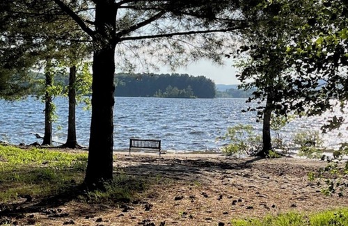 Cranesville House | Cozy 2-bdrm house on Great Sacandaga Lake. Close to historic Saratoga Racetrack.