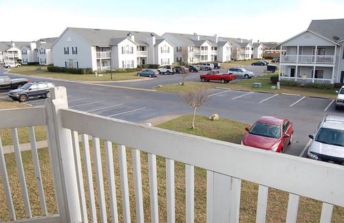 Gulf Shores Condo | Cozy 2 bedroom 2 bathroom condo. Sleeps 6. Just 4 miles from the Gulf!