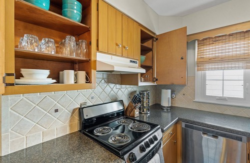 McKownville Condo | Cozy 2-bedroom condo in serene Albany near Hospital, University, downtown Albany