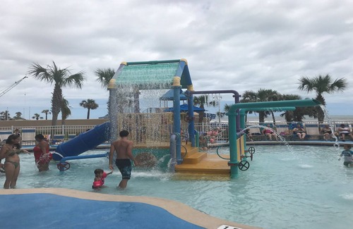 Daytona Beach Resort | Cozy 2-Bedroom Deluxe Suite in Beautiful Daytona Beach!
