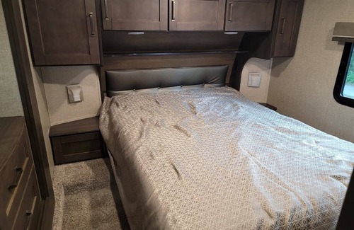 Sun Valley House | Cozy 2-bedroom RV in Marvelous Ketchum with AC