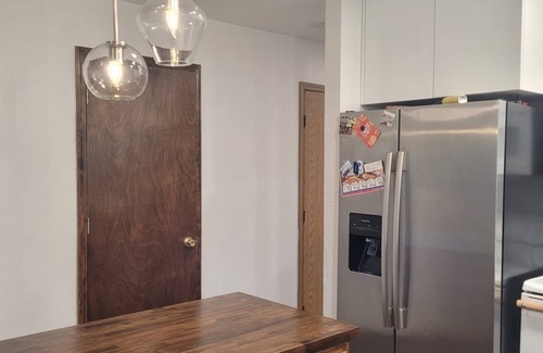 Abbott Loop House | Cozy 2-bedroom townhome in quiet neighborhood!No pets!New kitchen!Fresh painting