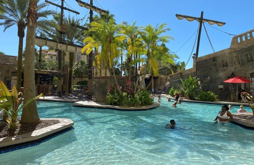 Florida Central Atlantic Coast Resort | Cozy 2-bedroom resort in amazing Lake Buena Vista with AC, fitness room