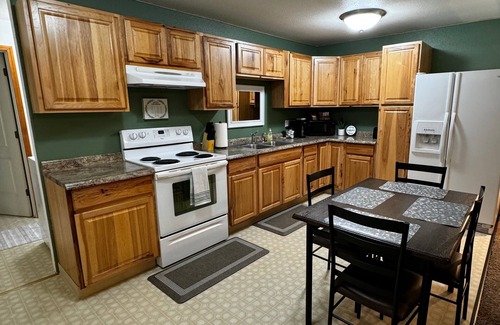 Fairbanks Apartment | Cozy 2-bedroom with WiFi, Aurora viewing, central location in Fairbanks