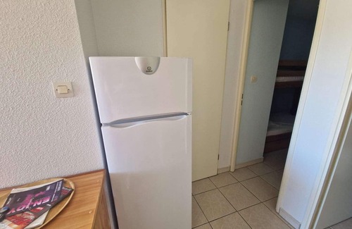 Marseillan Plage Apartment | Cozy 2-Room Apartment with Pool View, Terrace, and Private Parking in Marseillan