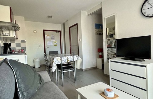 Argeles-sur-Mer Apartment | Cozy 2-Room Apartment with Pool, Gym, and Parking Near the Sea
