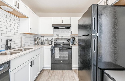 Wichita House | Cozy 2BD Near Hospital