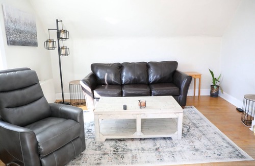 Winooski Apartment | Cozy 2bdrm Apt. Walk downtown bring your pets