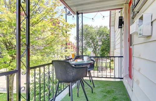 Quartier 5-4 Apartment | Cozy 2BR | 2 King Beds | 2 Parking | 8min to Old Town