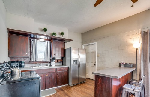 Seguin Cabin | Cozy 2br cabin on the river | WiFi | Sleeps 6