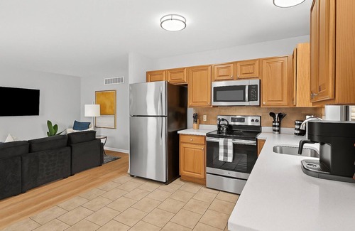 Fraser Condo | Cozy 2BR Condo in Great Location | King Bed