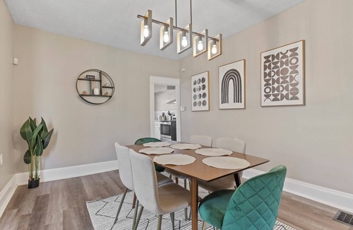 Roselawn Finance Apartment | Cozy 2BR Home w/office and parking!