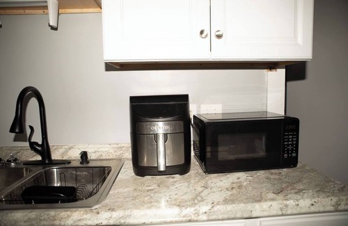 Southside Apartment | Cozy 2BR near SU & Downtown
