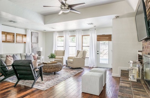Central Oklahoma City House | Cozy 3 bdrm w/pool & hot tub!