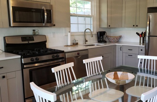 Culloden Shores House | Cozy 3 Bedroom Beach Rental