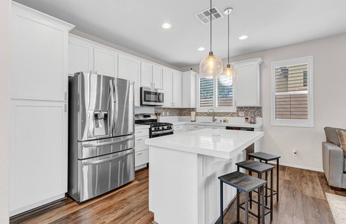 Spring Valley House | Cozy 3 bedroom home, with 2 car garage