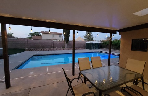 Corrales House | Cozy 3 Bedroom house with Pool Spa and Game Room