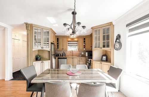 Magog Condo | Cozy 3 bedroom +loft condo in Magog .Near lake,mountains and downtown