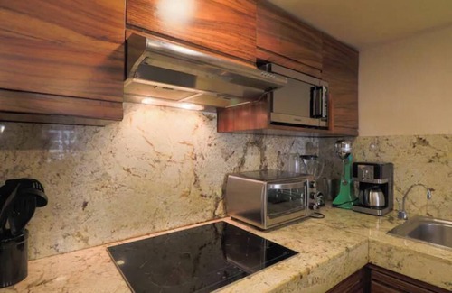 Marina Vallarta Resort | Cozy 3 bedroom Family Beach Condo in beachfront Resort in Puerto Vallarta!