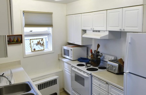 Downtown Juneau Apartment | Cozy 3 Room Studio apartment in Downtown Juneau