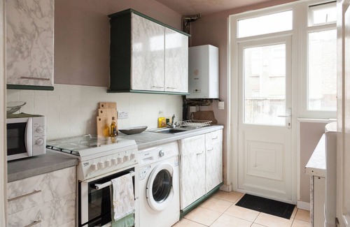 Liverpool House | Cozy 3BR near Anfield & Goodison + Netflix