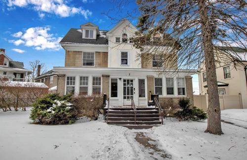 North Buffalo House | Cozy 3BR Near UB and Niagara Falls - Pet Friendly