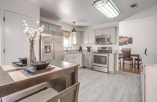 Burleson House | Cozy 4 bd home W/Pool and Garage In Burleson