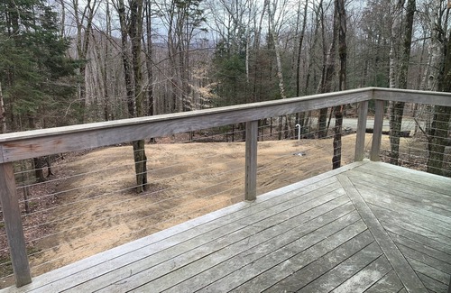 Stratton and Bromley Ski Areas House | Cozy 4 BR home with hot tub in Weston near 4 ski areas & many hiking trails!