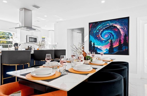 Harbor Beach Villa | Cozy 4BR Pool Villa | Near The Beach | w/Arcades