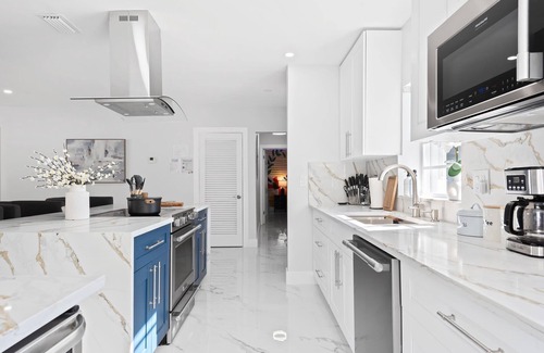 Harbor Beach Villa | Cozy 4BR Pool Villa | Near The Beach | w/Arcades