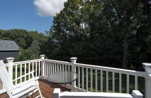 East Moline House | Cozy 5-bd home in East Moline with lots of extras!