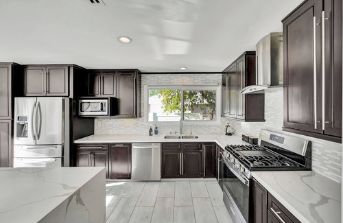 Tarzana House | Cozy 5BR Tarzana Villa, Salt Water Pool & Spa!
