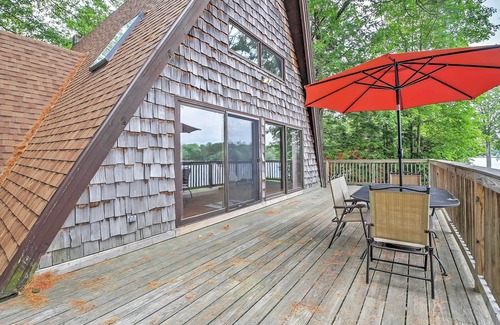 Barnstead House | Cozy A-Frame Center Barnstead House on Locke Lake!