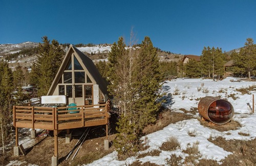 Ptarmigan Mountain House | Cozy A-Frame with Million Dollar Views!