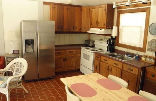 Sunnyside On The Gulf House | Cozy, Affordable Beach Getaway Just Steps From The Beach
