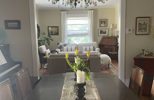 Skaneateles House | Cozy and charming 3 bedroom home just a short walk to Skaneateles Village & Lake