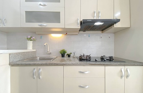 Depok Apartment | Cozy And Good Studio Room At Park View Condominium Apartment