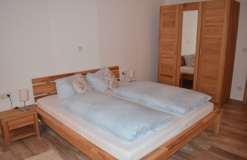 Nordheim a. Main Apartment | Cozy and ground-floor vacation apartment for 8 people (120 sqm)