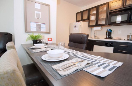 Anaheim Resort Resort | Cozy and Homey Feels! Pet-friendly, Short Drive to Honda Center