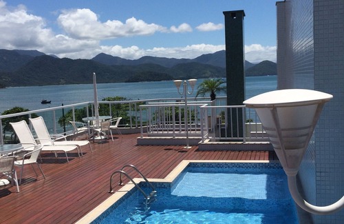 Itagua Apartment | Cozy and modern apartment Front Sea Itaguá beach
