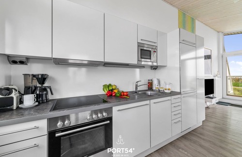 Wendtorfer Strand House | Cozy and Modern Holiday Home with Sea View in Marina Wendtorf
