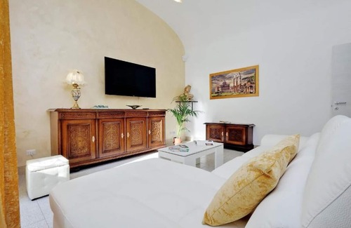 Chinatown Apartment | Cozy and modern, in the heart of the City of Milan, for groups or families