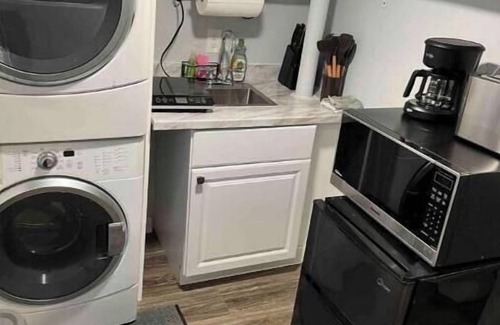 Washington Apartment | Cozy And Peaceful Suite Extended Stays Welcome 31+