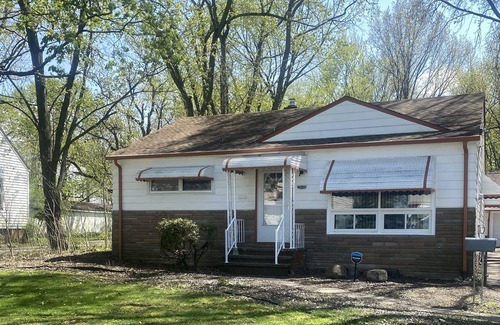 Garfield Heights House | Cozy and quiet with all the comforts of home