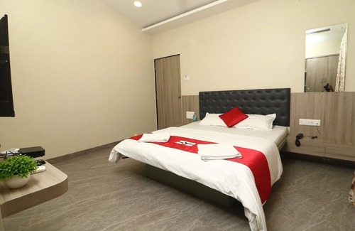 Murud Apartment | Cozy and rusting desined Paradise Farm Apartment near Kashid beach.
