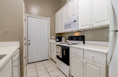 Tallahassee House | ❤️💛 Cozy and Spacious Cottage ⭐️ Comfortable ⭐️ Spacious ⭐️ Next to FSU ❤️💛