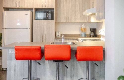 Griffintown Apartment | Cozy and Spacious Condo Downtown