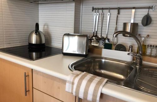 Albufeira Apartment | Cozy and Stylish Studio Apt just 800m from the beach - New on Booking!
