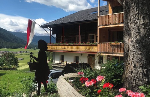 Valle di Casies Apartment | Cozy apartment with panoramic views of the Casies Valley